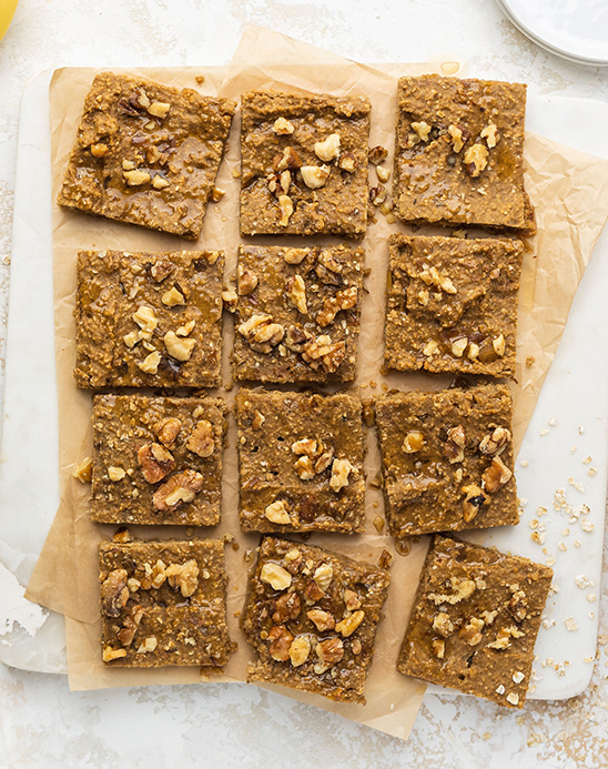 Gingerbread Oatmeal Protein Bars